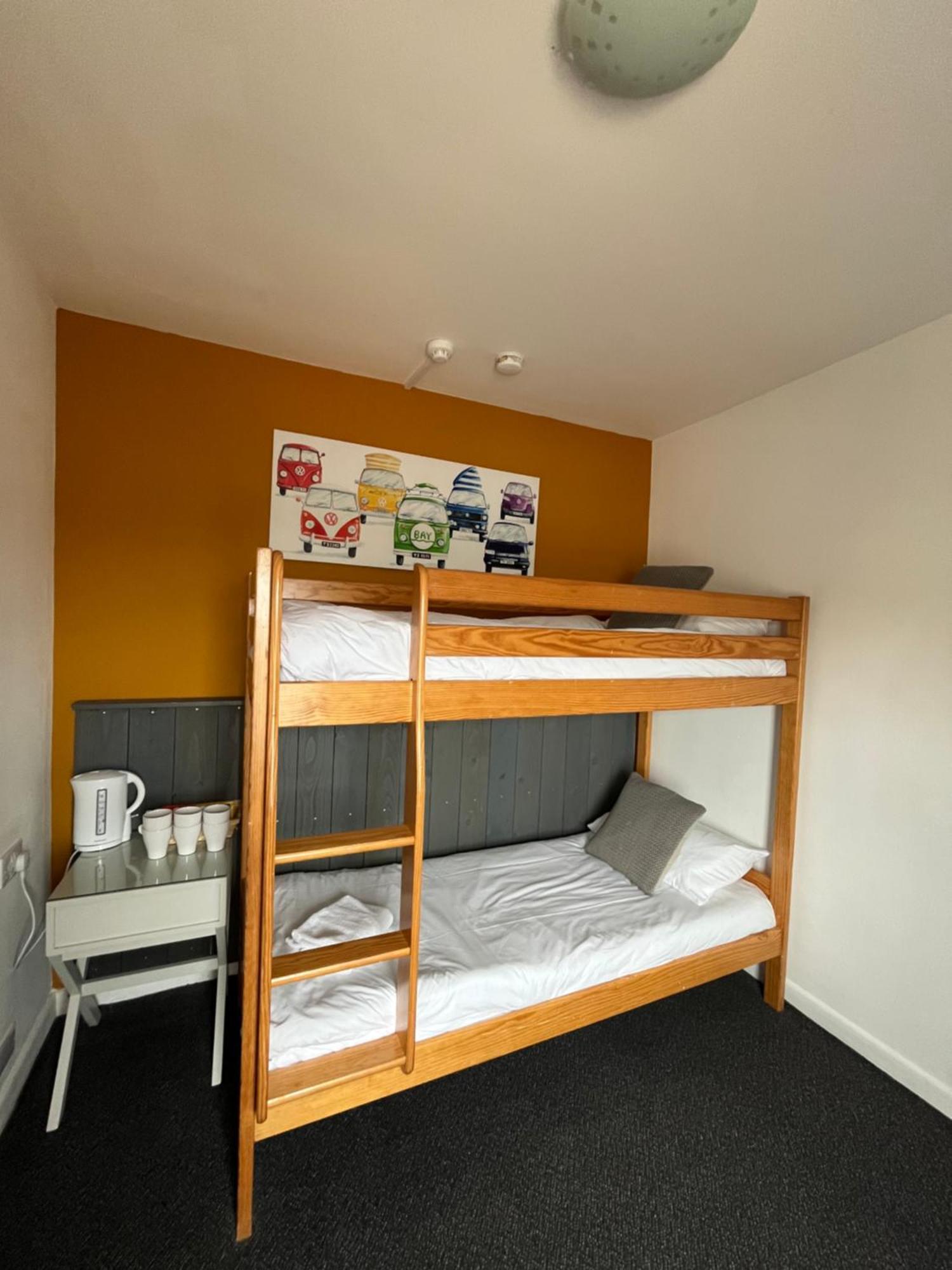 Elemental Surf Hotel *